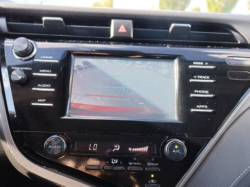 Used 2019 Toyota Camry SE FWD image 24