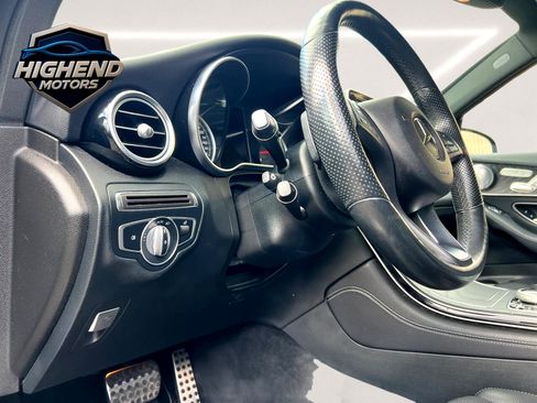 Used 2018 Mercedes-Benz GLC 300 4MATIC w/ AMG Line image 14