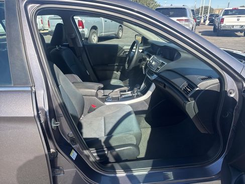 Used 2014 Honda Accord LX image 29