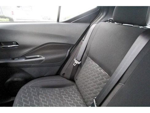 Used 2024 Nissan Kicks SV image 11