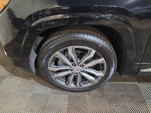 Used 2019 GMC Terrain Denali w/ Driver Alert Package II FWD image 19