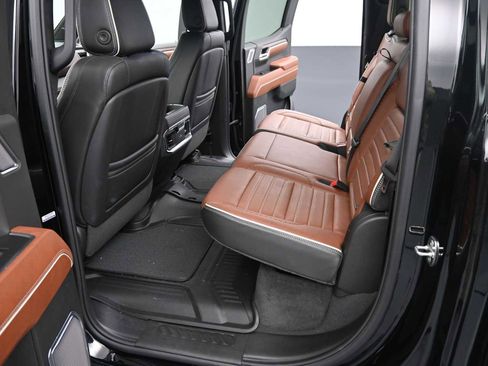 Used 2024 GMC Sierra 1500 Denali Ultimate image 11