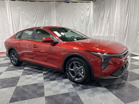 New 2026 Kia K4 LXS image 5