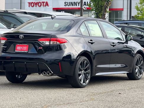 New 2026 Toyota Corolla SE image 3