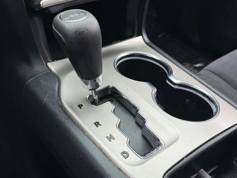 Used 2011 Jeep Grand Cherokee Laredo AWD/4WD image 26