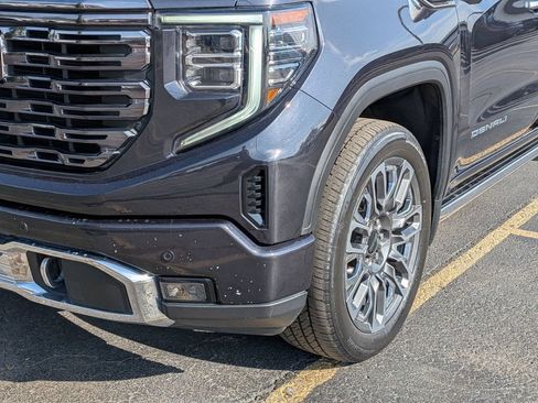 Used 2023 GMC Sierra 1500 Denali Ultimate AWD/4WD image 9