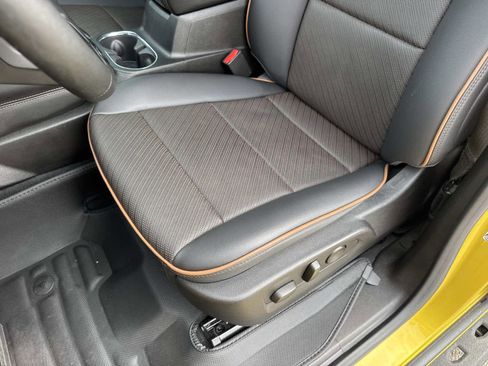 Used 2024 GMC Canyon AT4 w/ AT4 Premium Package image 19