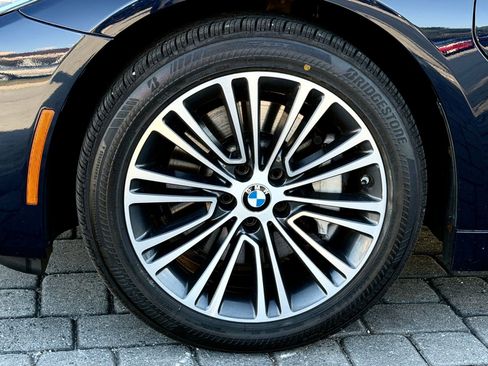 Used 2018 BMW 530e xDrive AWD/4WD image 13