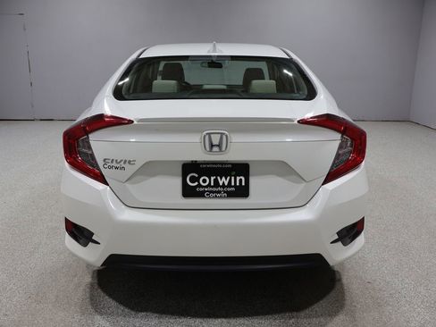 Used 2016 Honda Civic EX-T image 3