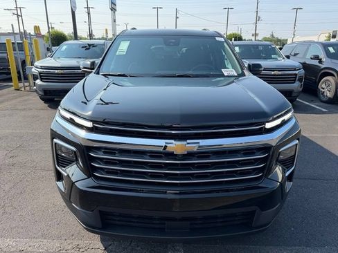 New 2026 Chevrolet Traverse LT w/ Driver Confidence Package FWD image 2