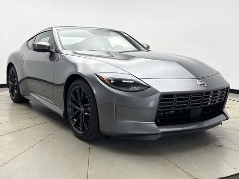 Used 2024 Nissan Z Performance w/ Floor Mat Package RWD image 7