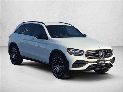Used 2022 Mercedes-Benz GLC 300 image 3
