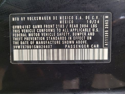 Used 2025 Volkswagen Jetta SE image 33