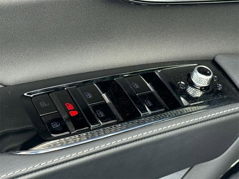 New 2025 Maserati Grecale Modena image 24