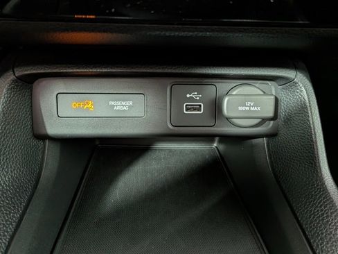 Used 2023 Honda Civic Sport image 8