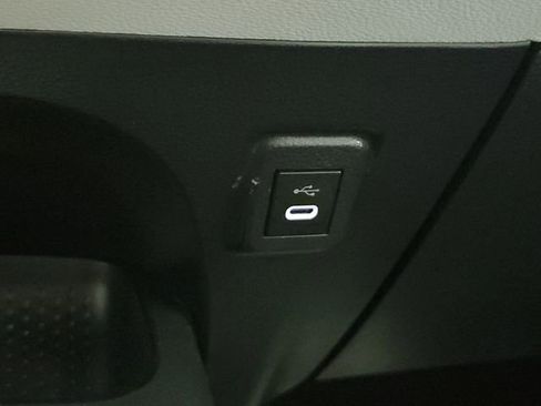 Used 2024 Toyota Corolla SE image 28