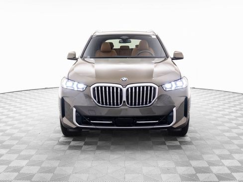 Certified 2025 BMW X5 xDrive40i w/ Premium Package image 8