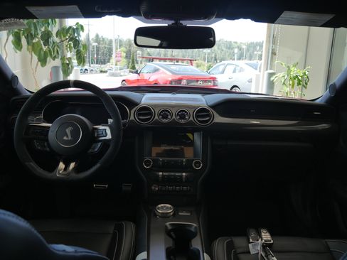 Certified 2021 Ford Mustang Shelby GT500 w/ Technology Package RWD image 14