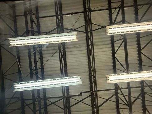 Used 2004 Toyota Avalon XLS image 34