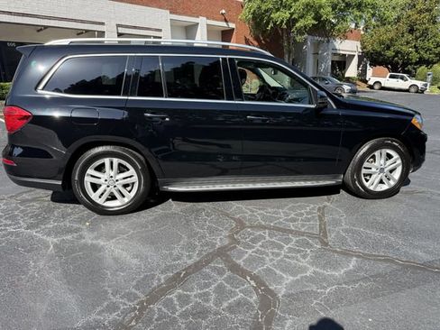 Used 2015 Mercedes-Benz GL 450 4MATIC image 7
