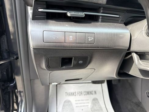 Used 2025 Hyundai Kona SEL image 18