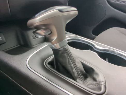 Used 2020 Dodge Durango SXT AWD/4WD image 32