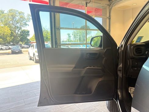 Used 2023 Toyota Tacoma SR AWD/4WD image 25