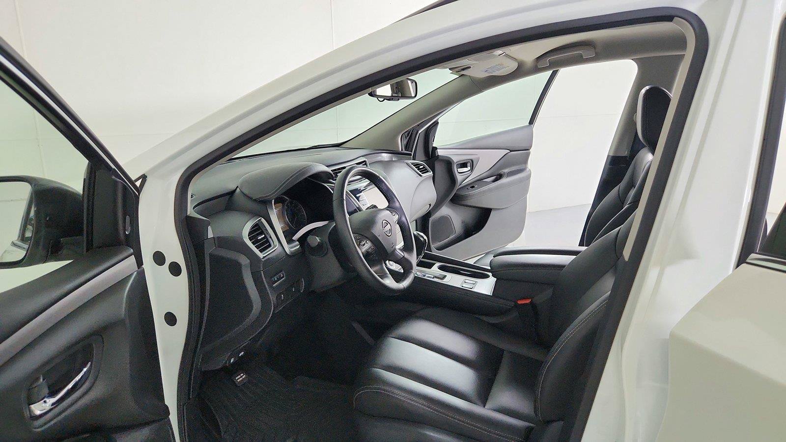Certified 2024 Nissan Murano SV w/ SV Midnight Edition Package AWD/4WD image 16