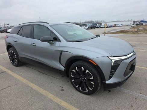 Certified 2024 Chevrolet Blazer EV RS image 3