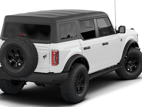 New 2026 Ford Bronco Outer Banks image 3