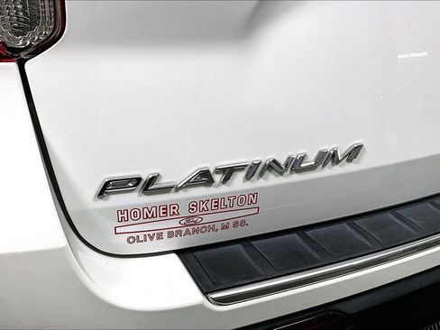 Used 2021 Ford Explorer Platinum w/ Equipment Group 601A image 14