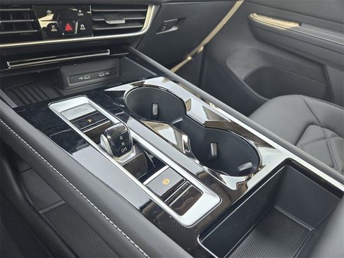 New 2026 Volkswagen Atlas SE image 17