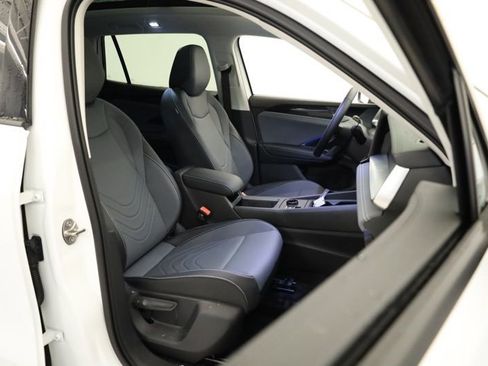New 2026 Volkswagen Tiguan SE AWD/4WD image 30