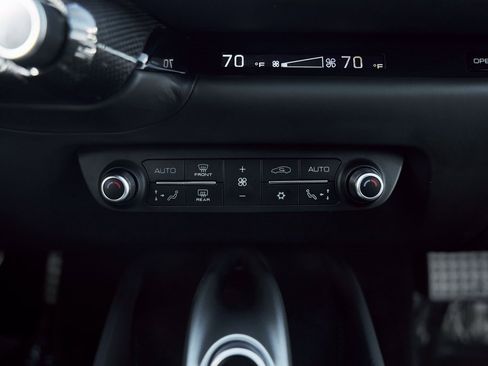 Used 2019 Ferrari 812 Superfast image 62