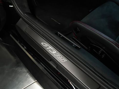 Certified 2025 Porsche 911 GT3 RS RWD image 29