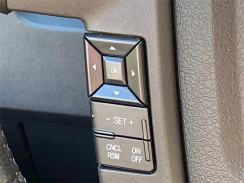 Used 2013 Ford F150 XLT w/ Luxury Equipment Group image 18