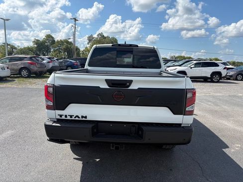 Used 2024 Nissan Titan PRO-4X w/ Pro-4x Convenience Package AWD/4WD image 6