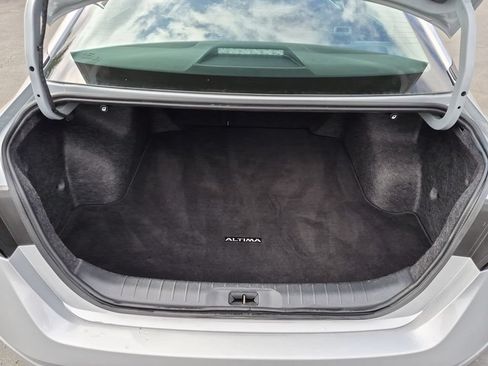 Used 2025 Nissan Altima 2.5 SV AWD/4WD image 29
