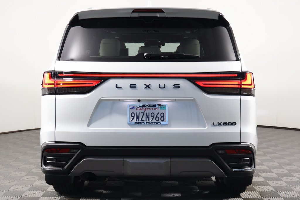 Certified 2026 Lexus LX 600 4WD w/ Luxury Package image 5