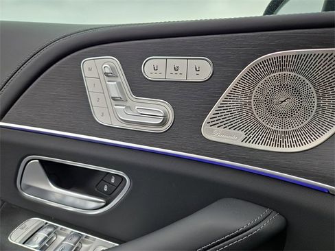 New 2026 Mercedes-Benz GLS 63 AMG 4MATIC image 21