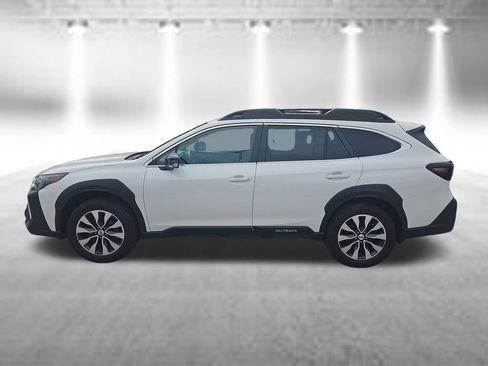 Certified 2025 Subaru Outback Limited AWD/4WD image 8
