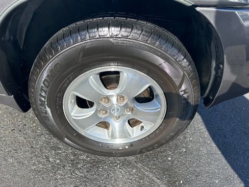 Used 2003 MAZDA Tribute ES image 4