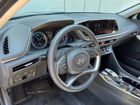 Used 2023 Hyundai Sonata SEL w/ Cargo Package FWD image 12