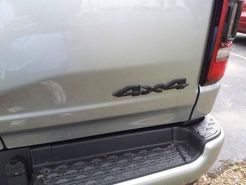 Used 2023 RAM 1500 Laramie AWD/4WD image 5