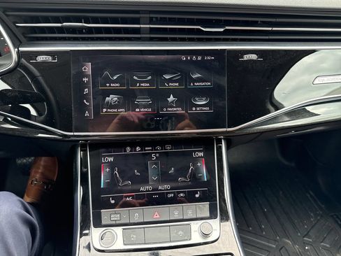 Used 2022 Audi Q7 3.0T Premium AWD/4WD image 14