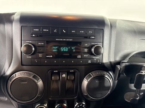 Used 2015 Jeep Wrangler Sport w/ Quick Order Package 24S image 27