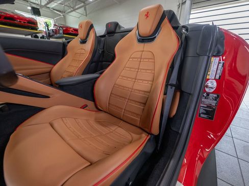 Certified 2024 Ferrari Roma Spider RWD image 15