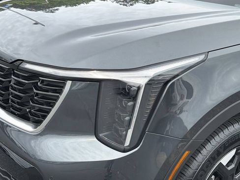 Used 2024 Kia Sorento S FWD image 27