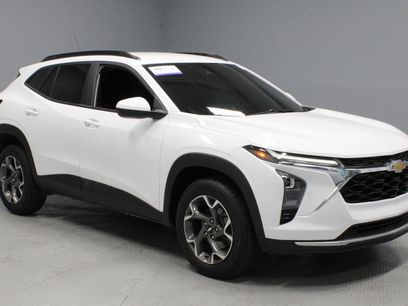 Used 2024 Chevrolet Trax LT w/ Driver Confidence Package