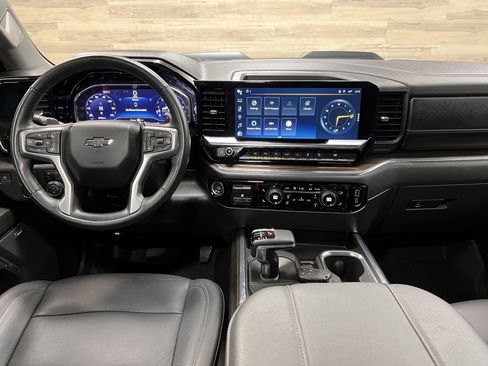 Used 2024 Chevrolet Silverado 1500 LT Trail Boss w/ LT Trail Boss Premium Package image 2